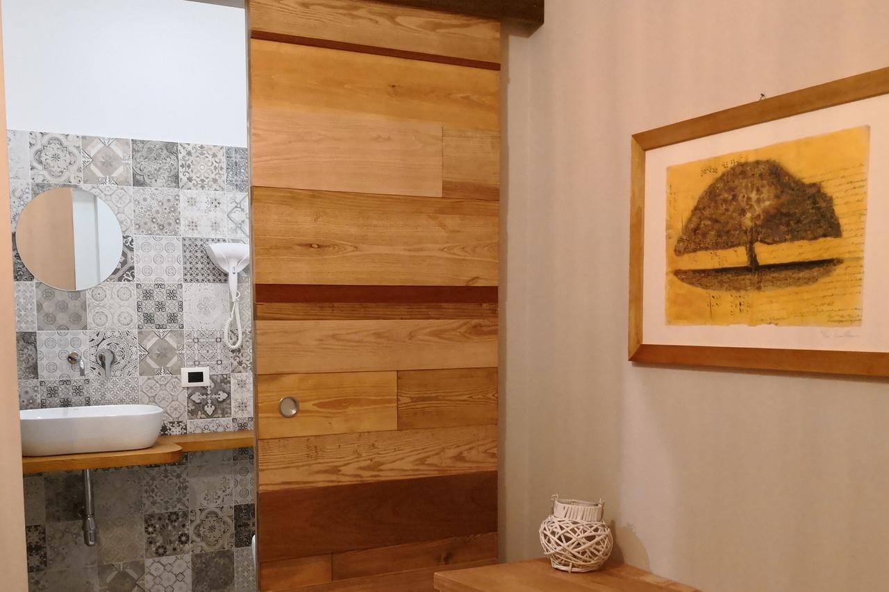 B&B Casa Orlando 테라시니 외부 사진