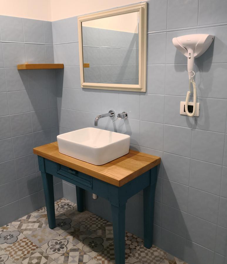 B&B Casa Orlando 테라시니 외부 사진